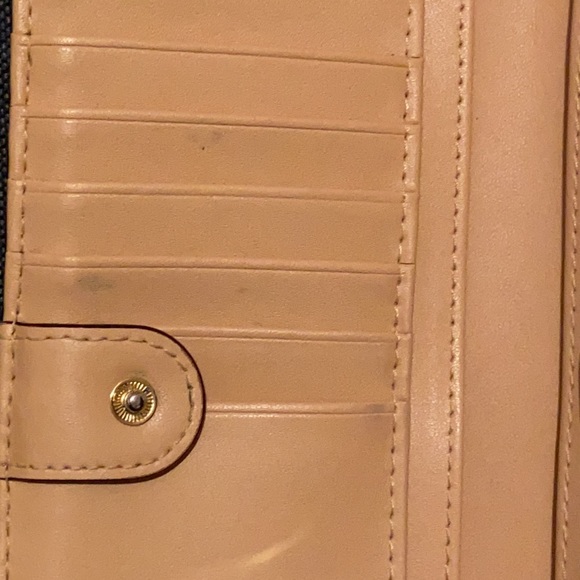 Kate Spade Wallet - Picture 7 of 10